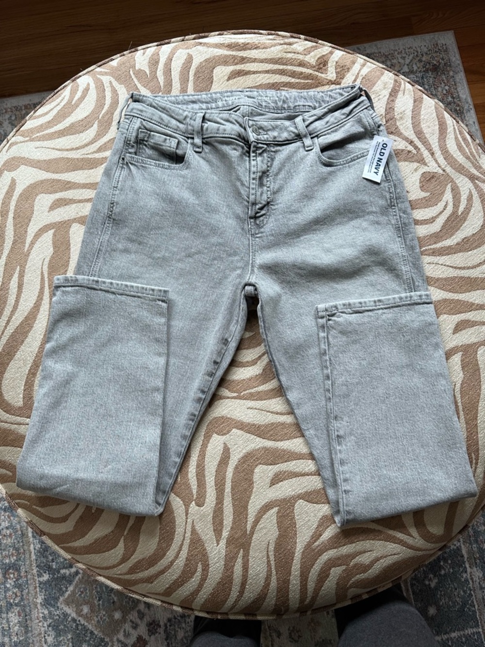 ✨NWT✨ Old Navy Light Gray Straight-Leg Utility Jeans